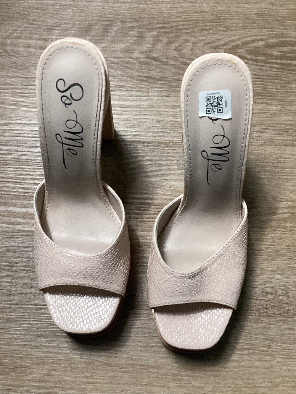 So Me Blush Open-Toe Slip-On Mules Size 10